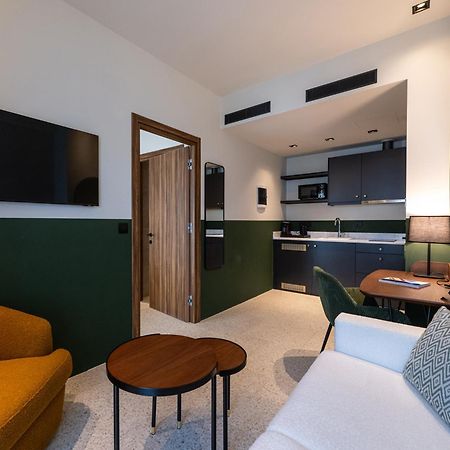 Evripidou 7 - Kalamata Mediterranean Suites Екстериор снимка