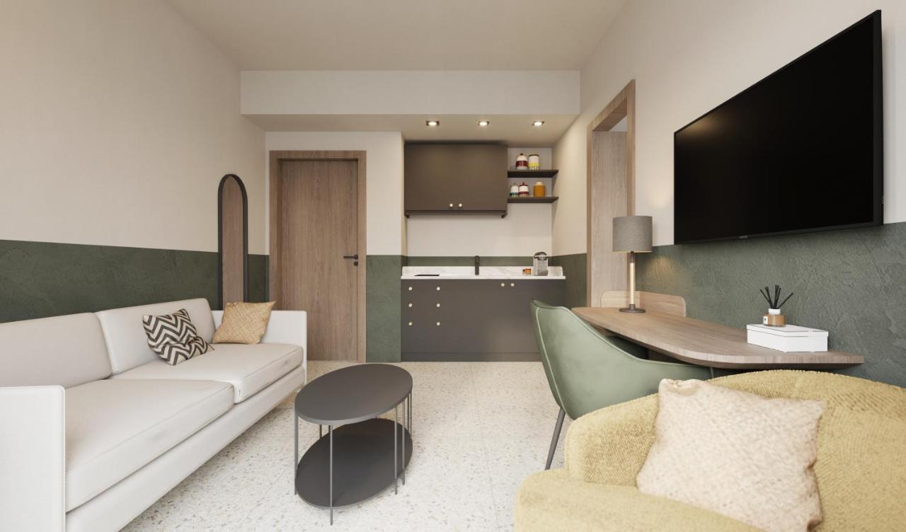 Evripidou 7 - Kalamata Mediterranean Suites Екстериор снимка