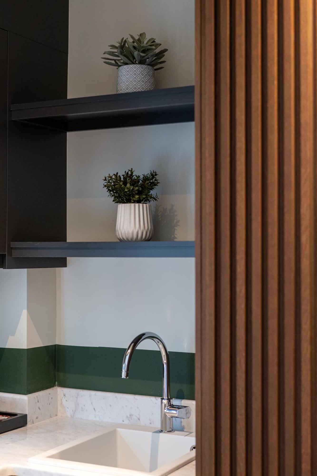 Evripidou 7 - Kalamata Mediterranean Suites Екстериор снимка