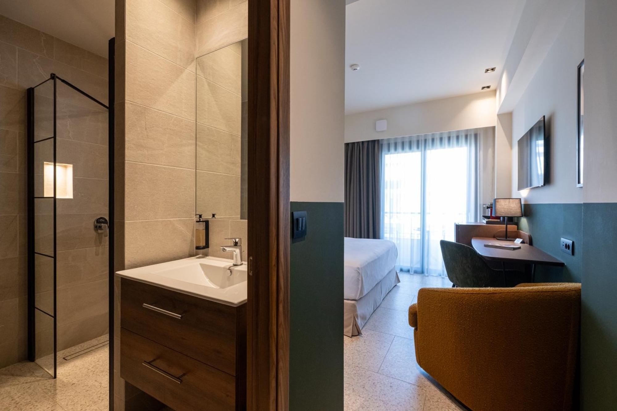 Evripidou 7 - Kalamata Mediterranean Suites Екстериор снимка