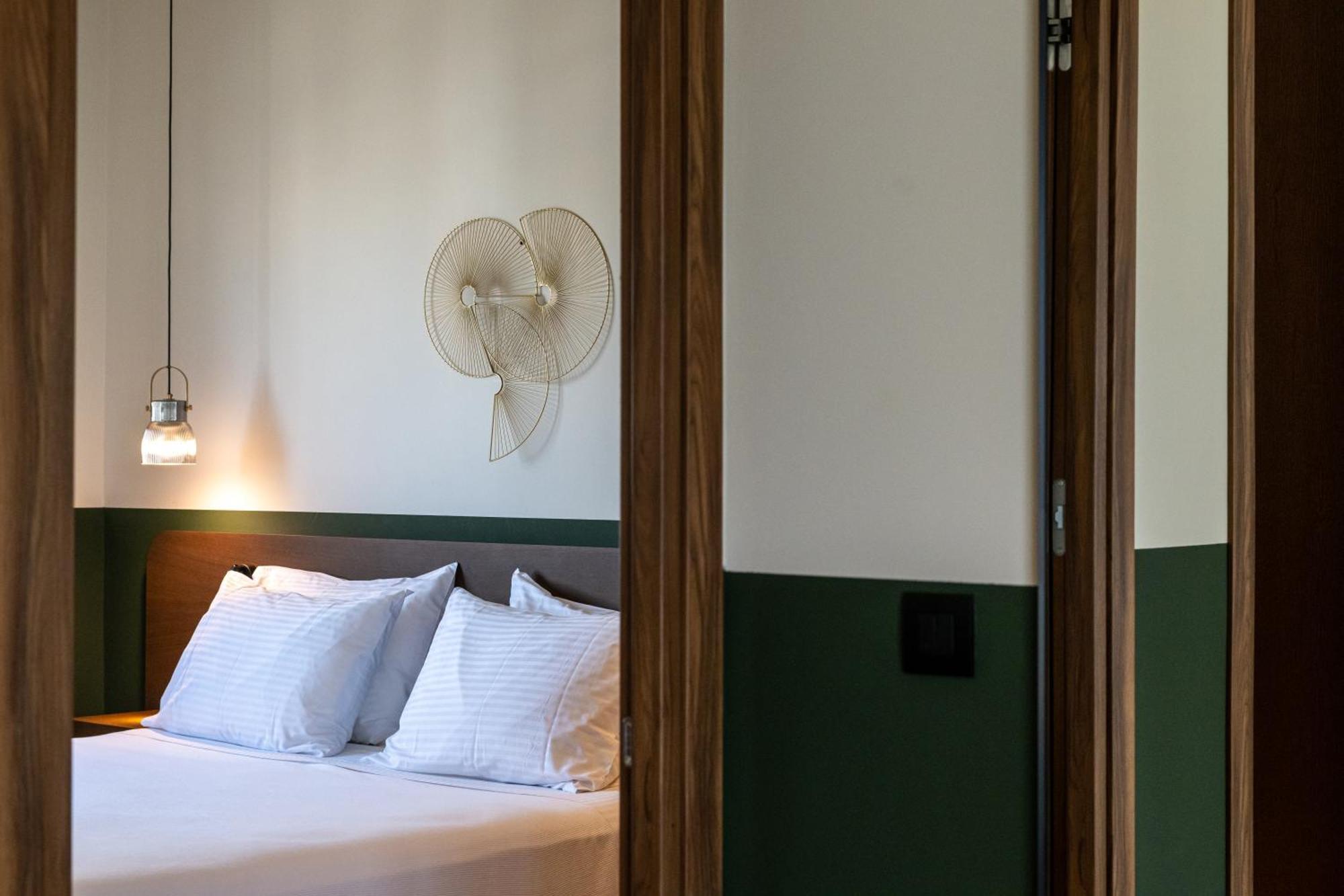 Evripidou 7 - Kalamata Mediterranean Suites Екстериор снимка