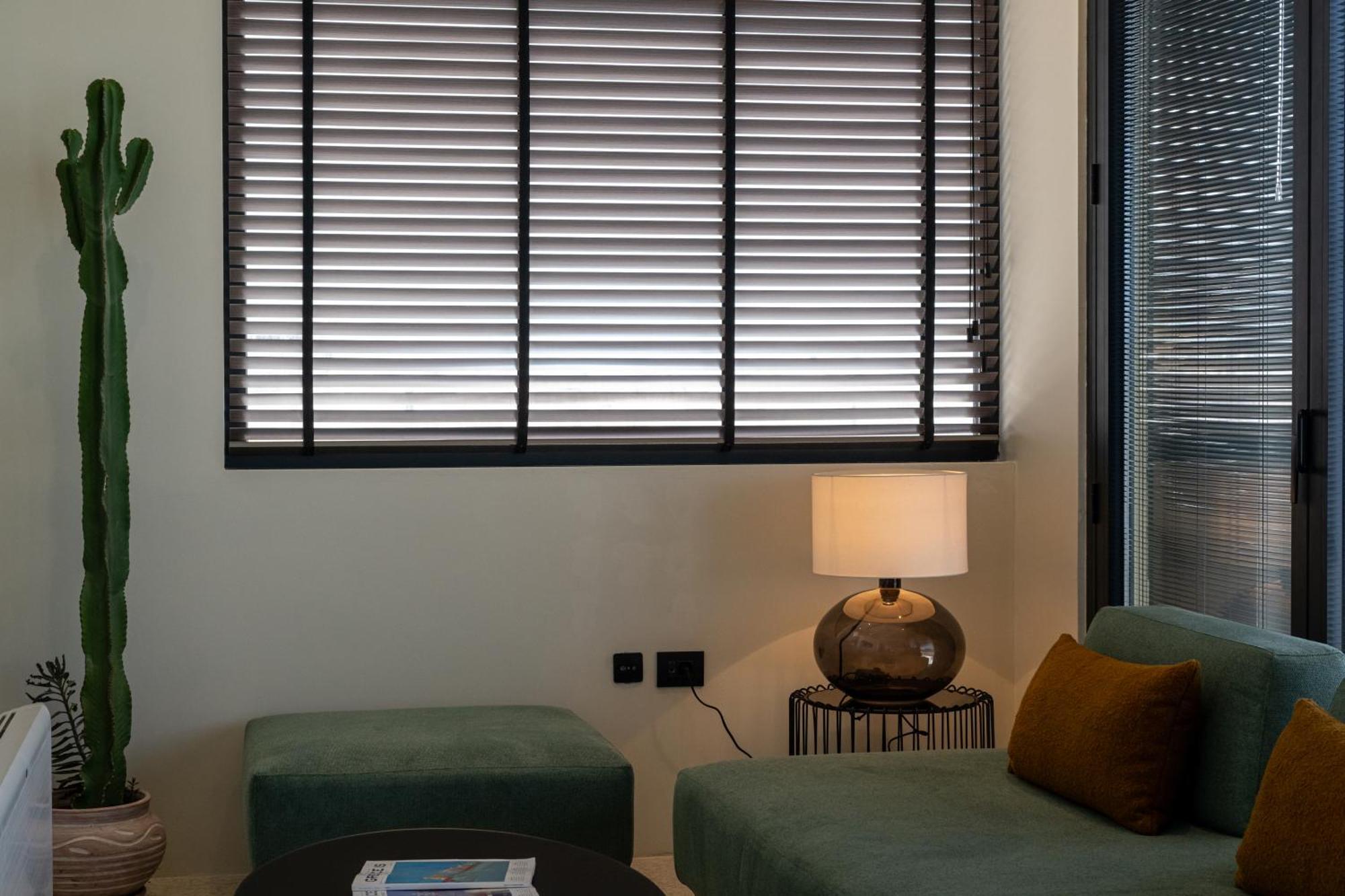 Evripidou 7 - Kalamata Mediterranean Suites Стая снимка