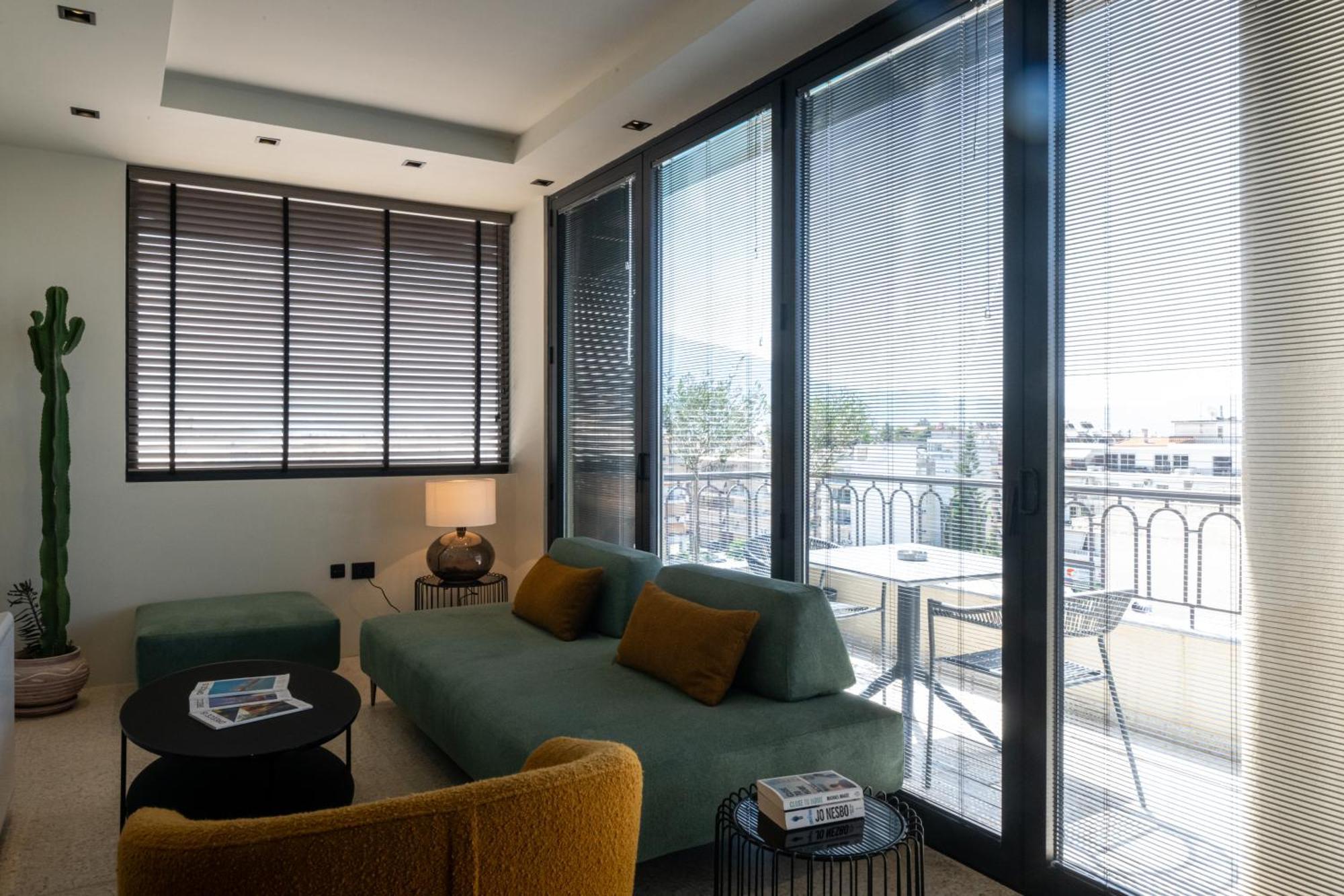 Evripidou 7 - Kalamata Mediterranean Suites Стая снимка