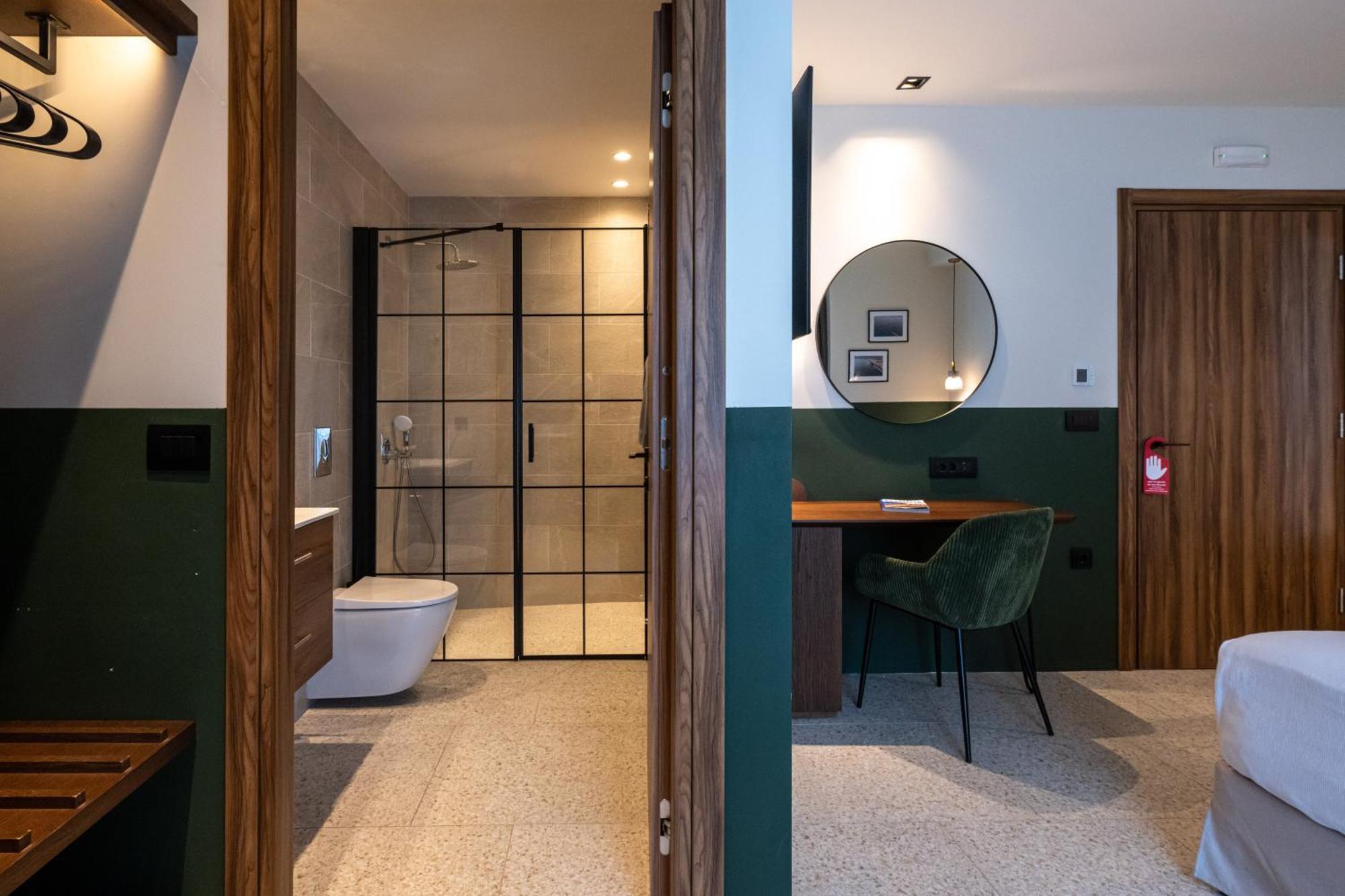 Evripidou 7 - Kalamata Mediterranean Suites Екстериор снимка
